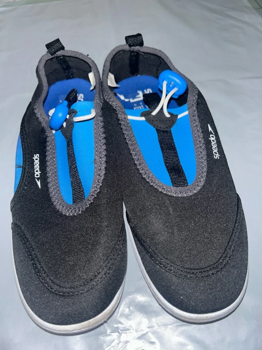 Speedo lightweight water